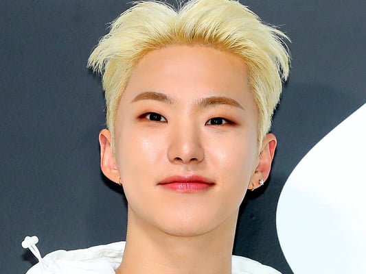 세븐틴 호시, 1억 기부의 결실..잠비아 공립학교 교실 5개 완공 [공식]