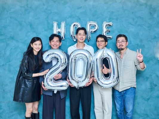 황정민 '호프', 개봉 5일 만 200만 관객 돌파..'왕사남'보다 빨라 [스타이슈]