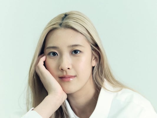 '미모에 실력까지' 일본서 인기폭발 "日 여자배구가 기댈 핵심 무기"