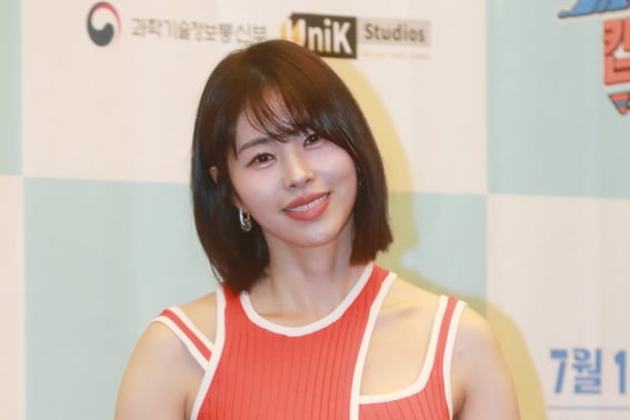 徐东柱，比自己小4岁♥恋爱幕后花絮"洗澡后给我揉腿了"" [Star Issue]