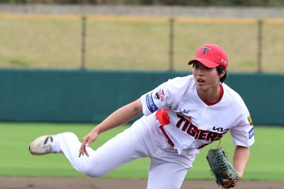 KIA's '8 billion FA compensation player' 148km bam! The scoreless pitching 'Expectations Up' and 7 pitchers were mobilized 'How was the performance of the practice game?'