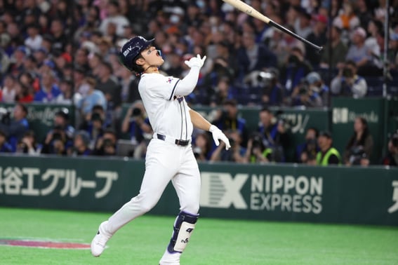 'すでにメジャーリーガーのようだ···' なぜKIAのキム・ドヨンに熱狂するのか