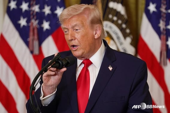 トランプ、イランワールドカップ行きに「揺れ動く」発言を変更··· 「来るか来ないか→歓迎する→来たら危ないよ？」"