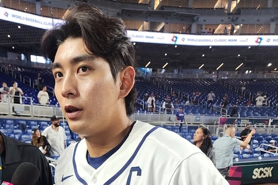 "队长"李正厚的真心:"我想为我们的选手们鼓掌说我们做得很好→我想在没有适应时差的完美状态下再次对决。""