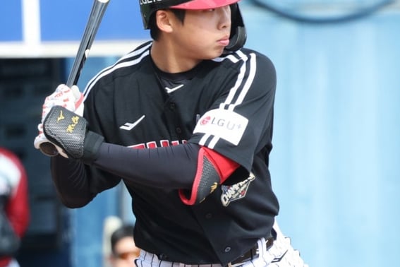 '投手出身か' チュ・セヒョンの決定的ホームラン+3安打爆発！ LG、KTを破り、オープン戦2連敗から脱出 [水原現場レビュー]