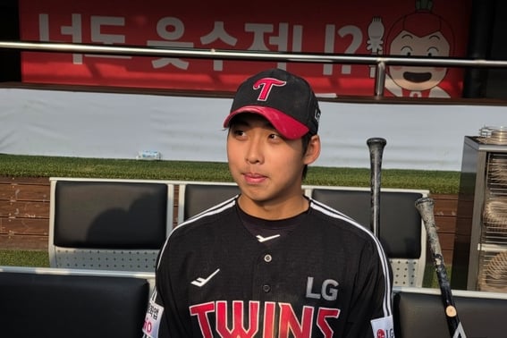 «Это точно мое имя в линейке!" История о клипо + 3 хита LG Baby Mansu, взрыв волнения... Причина, по которой я оставался спокойным даже при первом выборе, заключается в том, что [Месторождение Сувона]