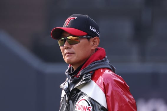 "Lee Dae-ho - Kim Tae-kyun's swing is wrong, I should imitate it" Yum Liang, "I'm hitting hitters who only imitate ML"... He emphasized "your own swing."