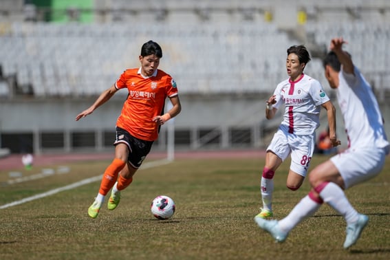 Đội mới Yong In bất phân thắng bại trong 4 trận liên tiếp... Trận hòa 0-0 với Hwaseong trong 'Pro 2 năm' [Đánh giá tại hiện trường Hwaseong]