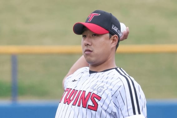 "Ball ball ball ball ball ball ball" Jung Woo-young's 4 runs and Yeom Kyung-yeop quickly reflected, "The player is not at all wrong, I was wrong and I was greedy."" [the scene of Jamsil]