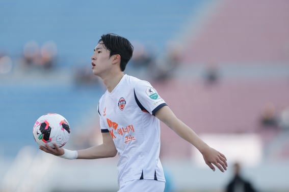"Fantastic debut goal after waiting." Jeju Jo In-jeong said, "The future of Jeju is bright. I will prove it with my own feet."" a bold ambition