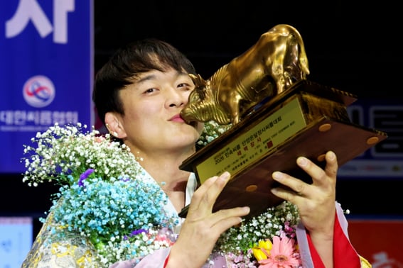 'Thống kê lần thứ 12' thăng chức lên Taebaekjangsa... Moon Joon Suk dẫn đầu cuộc thi đấu vật chuyên nghiệp tại Danyang