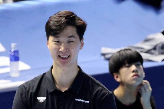 '6 побед, 12 поражений → 14 побед, 4 поражений → 'Наш карта Пак Чхоль Ву Магия', в чем разница?