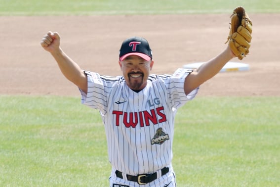 The youngest, who was allowed to take MRIs, will lead V4 and change the status of Korea sports training. "It's rewarding when an injured player plays for a long time." [Interview]