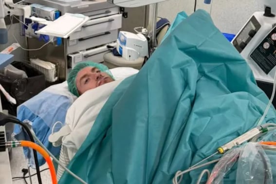 『ソン・フンミンもLAで嘆くべき悲報』元同僚、下り坂すらうまく歩けないとは··· 「膝から異物を取り除いた」トッテナムファンが『驚愕』