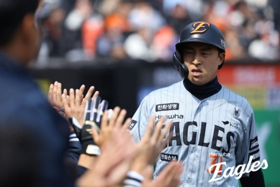 "It's much better than your junior". But why... Hanwha Son Ah-seop's 2nd Army Reasons For 'To Register Pitcher' in 2G [KBO Entry]