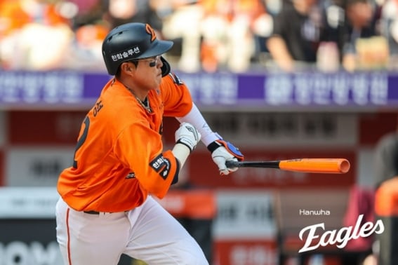 "10G24本垒打"弹力球争议，预感"历代级击球手"→"本垒打新"能否超过2018年？