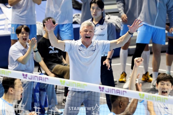 Korean Air coach Henan said, "Today's game is over, Game 2 is focused." [the scene of Incheon]