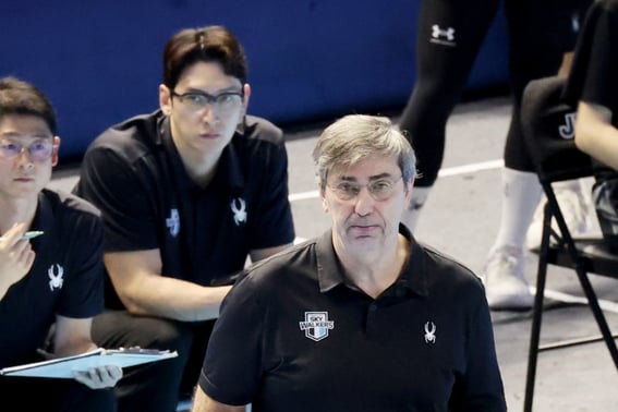 Huấn luyện viên Hyundai Capital Blanc bày tỏ sự bất công trong việc thay thế người nước ngoài trong trận đấu đầu tiên của Champ [hiện trường Incheon]