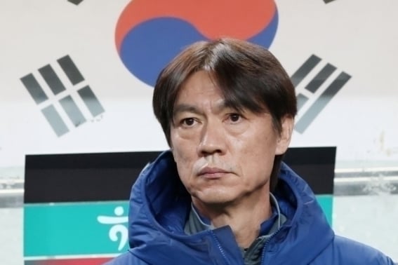 'Xấu hổ' World Cup bị chỉ trích là yếu nhất 'Bảo vệ Hongmyung là vật tế thần chiến thắng'... "Cơ hội vàng Nam Phi"