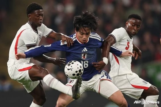 «Английское оправдание» Ындыль: «Ты не смог выйти в первую группу? У нас тоже не было стартового состава."... "Количество Беллингема? Мы тоже не хватает "Кубо"