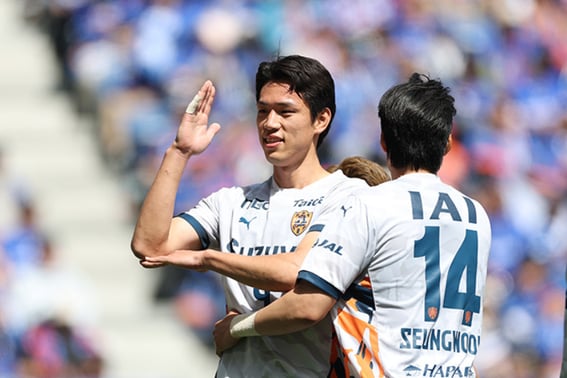 Đạo diễn Hong nói: "Đạo diễn Hong không quên tôi chứ" Oh Se Hoon đã bị loại khỏi đội tuyển quốc gia, '7 giây sét đánh' lật ngược tình thế ở Nhật Bản... Kỷ lục mới trong thời gian ngắn nhất của J1 League