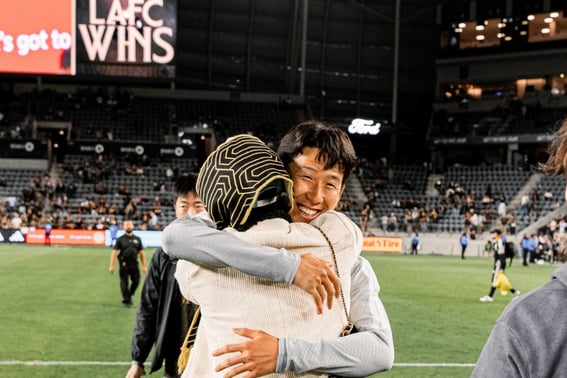 Son Heung Min giống như Quái vật, thậm chí không thể ghi bàn? Những người không biết đá banh..." Lời tán dương đầy phẫn nộ, huấn luyện viên LAFC 'Phát ngôn bất ngờ' sao vậy?