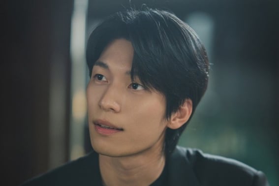 Lee Ha Joon (Sei Ren) bày tỏ sự lo lắng về cảnh hôn của Park Min Young trong Melo Queen [Phỏng vấn ②]