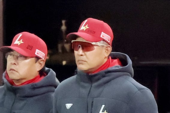 "I won't leave you alone."" The head coach's cold warning, however, became a disaster with 'Jeong Joon-jae's fatal error → Choi Min-joon Bock → Three-run homerun.' [the scene of Incheon]