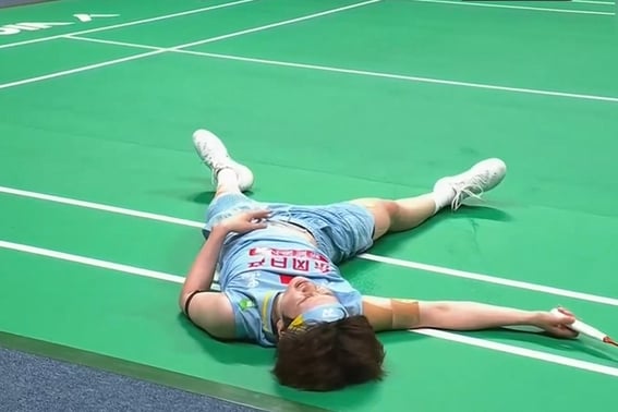 Ан Се Ён выиграл «Удивительную стратегию» и схватил все оскорбления, Ван Ю, который упал и упал