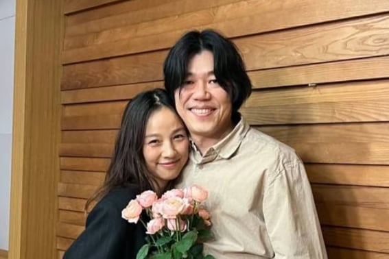 与"父亲相"李孝利的悲痛欲绝...李尚顺离开《完美的一天》DJ的位置