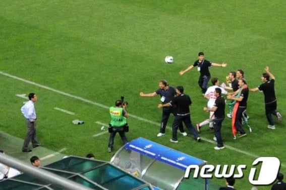 [官方] "韩国足球与拳头土豆的孽缘"奎罗斯在世界杯倒计时58天就任加纳队主教练