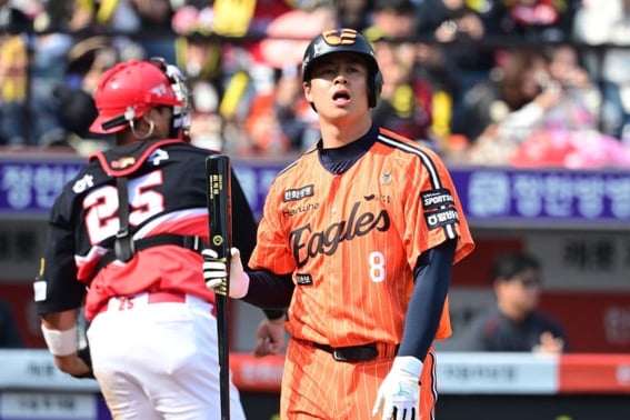 Đạo diễn Kim Kyung Moon bày tỏ sự bất ngờ với '30,7 tỷ người đánh máy'" [hiện trường Daejeon]