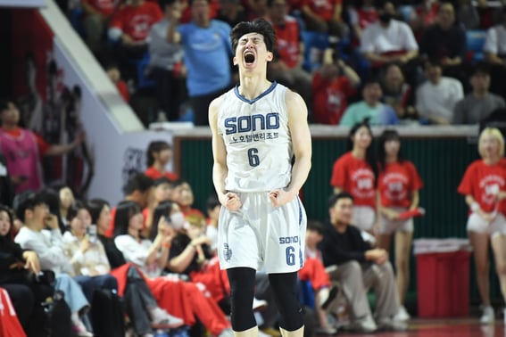 "Nói thật là rất bức bối..." Lee Jung Hyun bất ngờ trước sự bất ngờ của đạo diễn 'Big Bang' [hiện trường Jamsil]