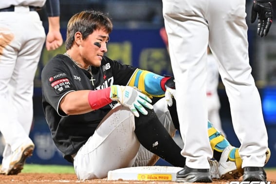 『KT 超緊急』アン·ヒョンミン·ホ·ギョンミン、ハムストリング負傷で交代→足を引きずりながら去った··· 「病院検診計画」