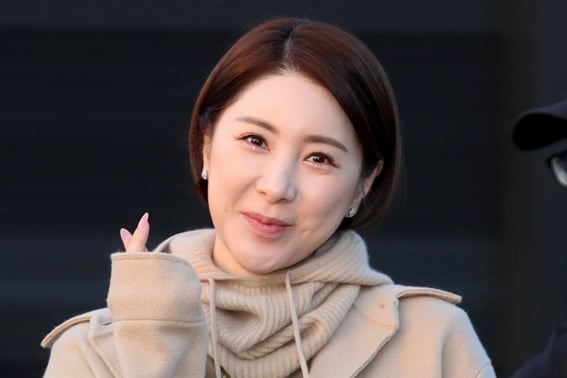 ソ・インヨンの罵倒論争のマネージャー、結局韓国を去った..顔まで公開 [スター・イシュー]