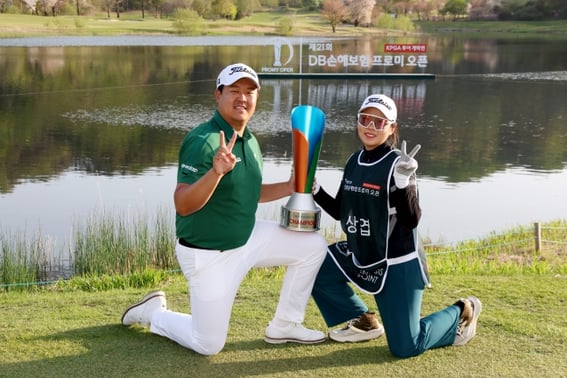 变身"等待10年的冠军"球童的皮昂斯改变李相烨，"心理上的巨大帮助，差距真的很大" [春川县长]