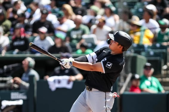 打出"三振排名第三"的话就是本垒打 "超过大谷" 村上力量... ML本垒打+四坏球上垒排名第3位的"奇异的击球"