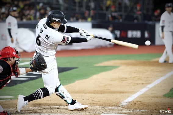 また、また、また、先発全員が安打！ KBOで最多記録を保持したのは、サムスンでもLGでもなかった··· 『アン・ヒョンミン・ホ・ギョンミンが抜けた』KTはどうやって実現したのか