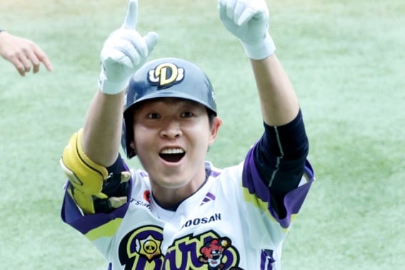 "偶尔"打出营养价值满分，郑秀彬的本垒打有"特别"之处 [申花燮的《Inside体育》]