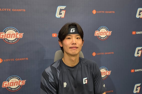 "Мне очень не подходит" Ким Тэ Хён тоже жалко 33-летнего Но Ман Чжу, выпускника средней школы в Японии, спасает Лотте "Поражение, поражение"