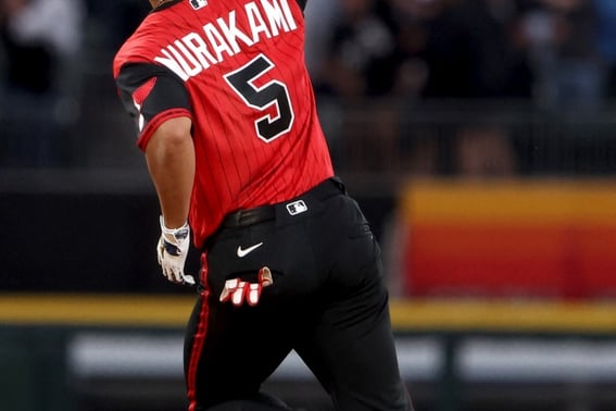 "ML本垒打第一名"日本巨炮真是疯了！ →中断5G连续本垒打:休息一天后又打出本垒打。又击出本垒打，所属球队也大逆转获胜