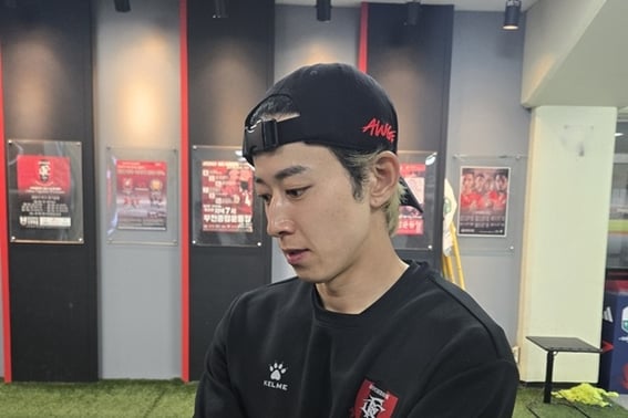 "韩文道歉信之后...' 得到教练建议、球迷助威的富川卡兹:"将在赛场上展示""