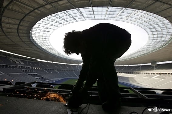 "24 giờ sau khi chết, làm sao mà không ai biết được"... Câu lạc bộ danh tiếng châu Âu 'Mistery'