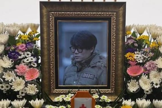 [速報] 検察、故キム・チャンミン監督への暴行容疑者2名に対し逮捕状を請求