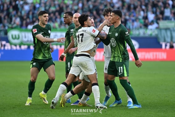 "韩国世界杯的有力候选人"卡斯特罗"荒唐的赛季出局" 被罚下场并停赛的"追加处罚"