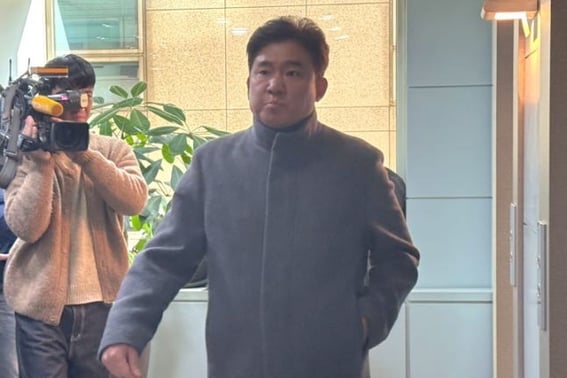 "殴打球员风波"前主教练金升基将维持禁赛2年的处罚措施 驳回重审