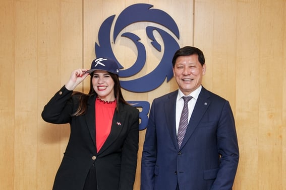 El presidente de la KBO, Heo Goo-yeon, se reúne con el embajador de la República Dominicana en Corea: "Diversas propuestas, incluido el organización de partidos de evaluación del equipo nacional"