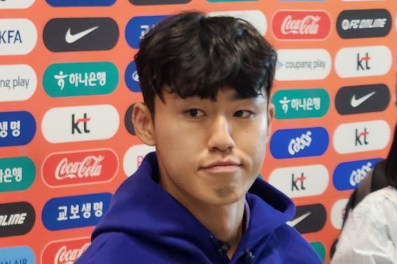 "El equipo de Hong Myung-bo, la Cenicienta": Lee Ki-hyeok "Confío en el sistema de tres defensas... solo pienso en rendir bien en el Mundial" [Escena de salida al Mundial]