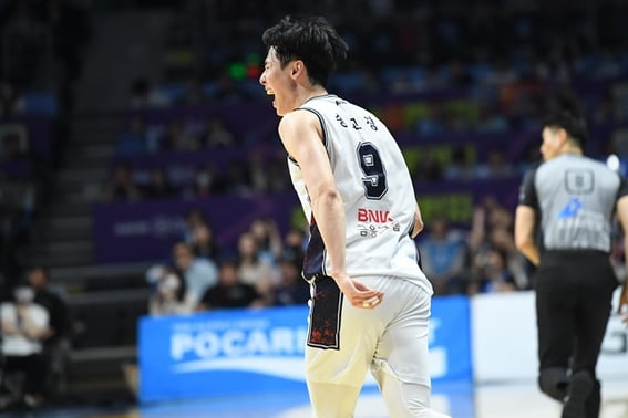 KCC's Song Kyochang's Challenge to Advance Overseas Draws Interest from Japanese Basketball Fans... "A Good Fit for the Japanese League"