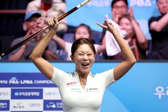 'Perfect season victory' begins, cumulative prize money nearing 1 billion won—19th career title achieved... Kim Ga-young: "Now I can speak with confidence. Tell me to become a billiard player."